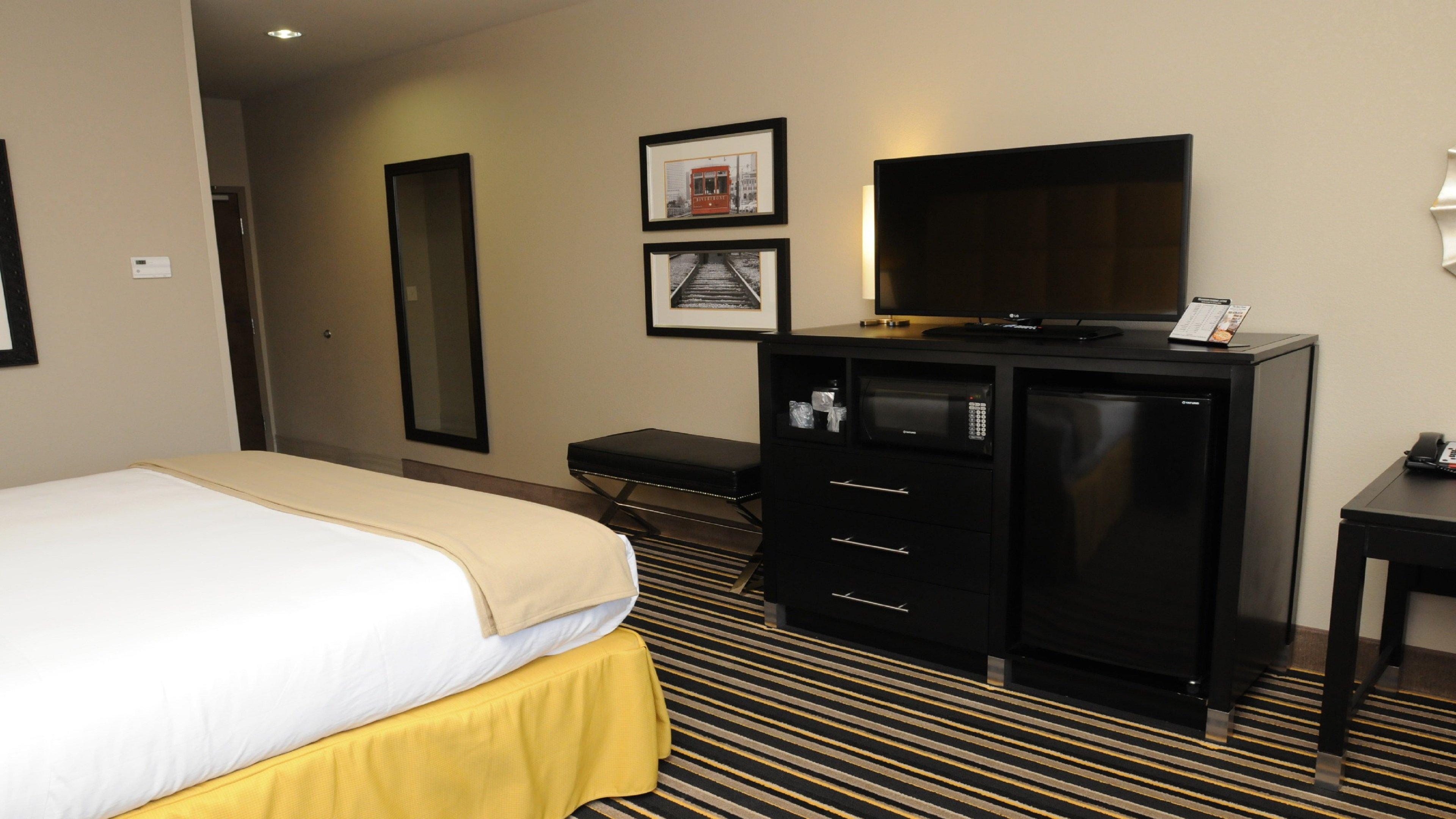 Holiday Inn Express Covington-Madisonville By Ihg Exterior photo